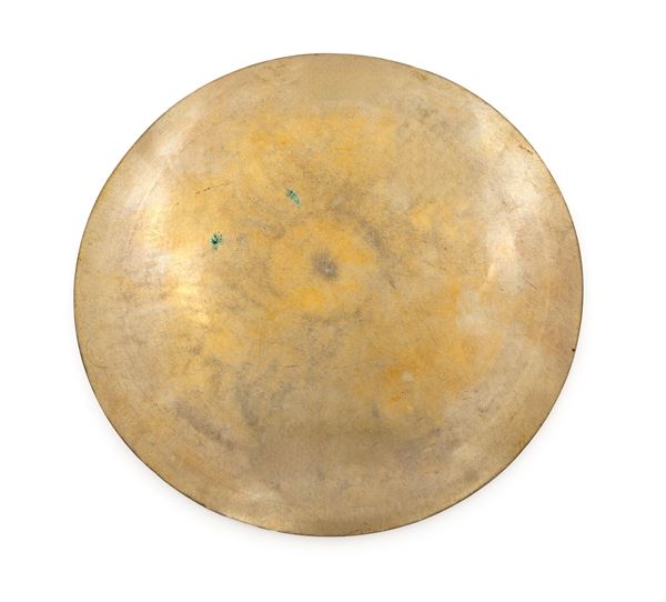 Patena dorata senza decorazione
