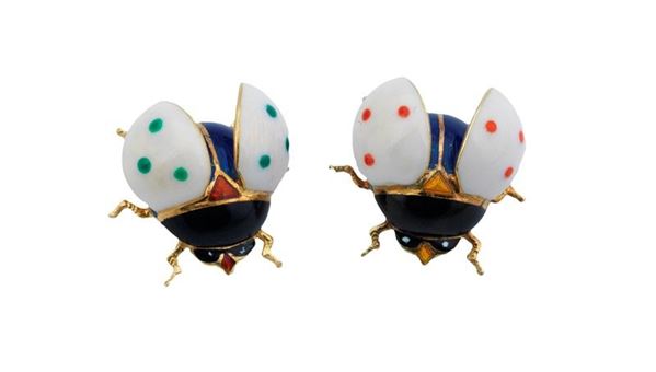 Lotto di spille in oro e smalti