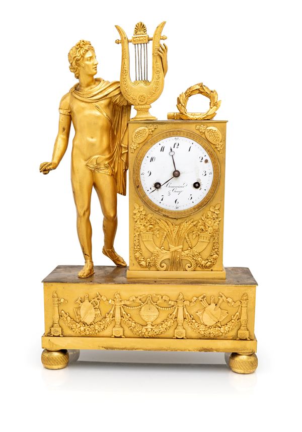 Orologio in bronzo dorato con figura di Apollo citaredo, prima metà del XIX secolo