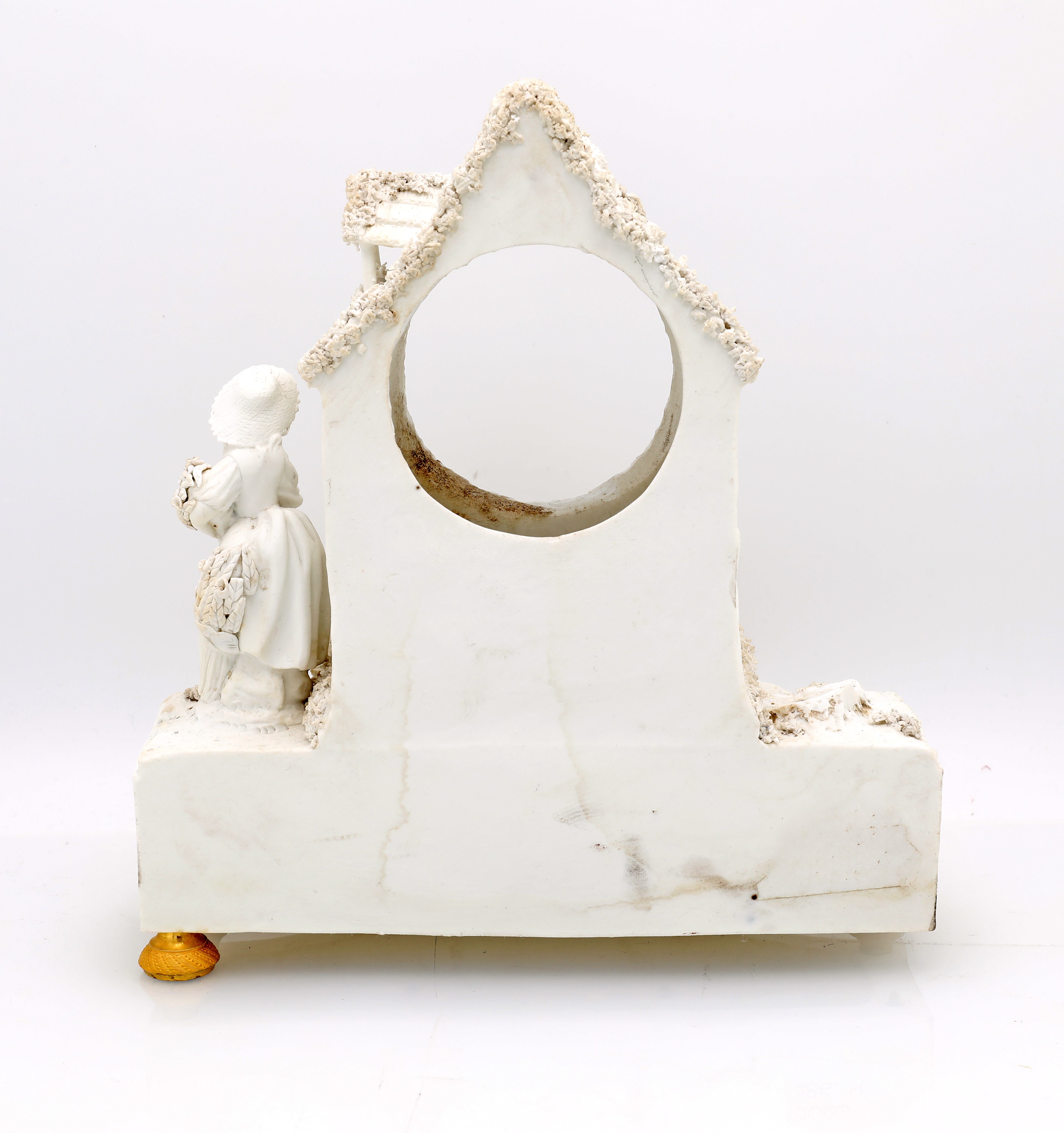 Manifattura mitteleuropea, Orologio a forma di casetta in biscuit con figura di contadina, XIX se...