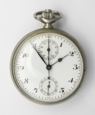 Anonimo svizzero, Orologio da tasca cronografo con scappamento ad ancora e remontoir, in metallo