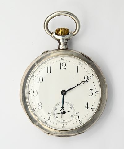 Orologio da tasca da uomo con scappamento ad ancora e remontoir in argento, inizi XX secolo