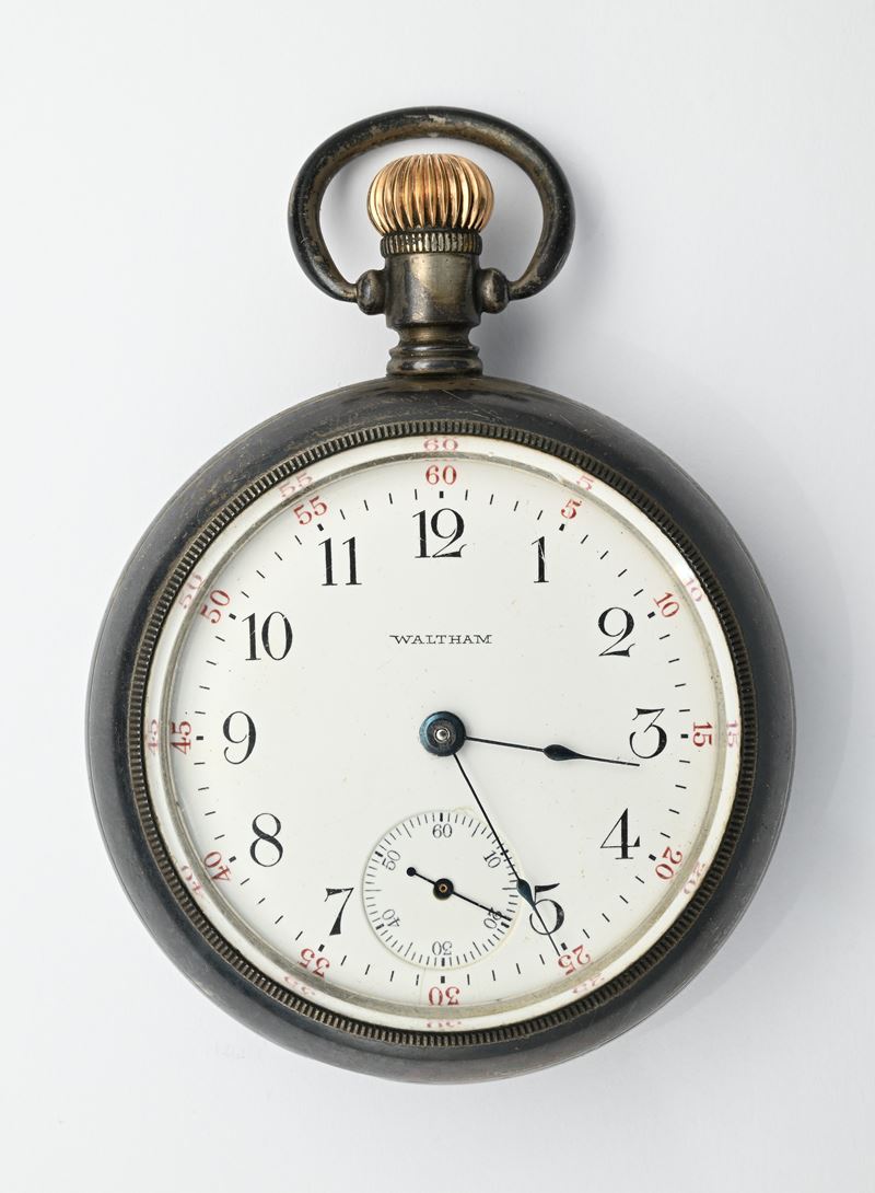 American Waltham Watch Co., Orologio da tasca in argento sterling con scappamento ad ancora remon...