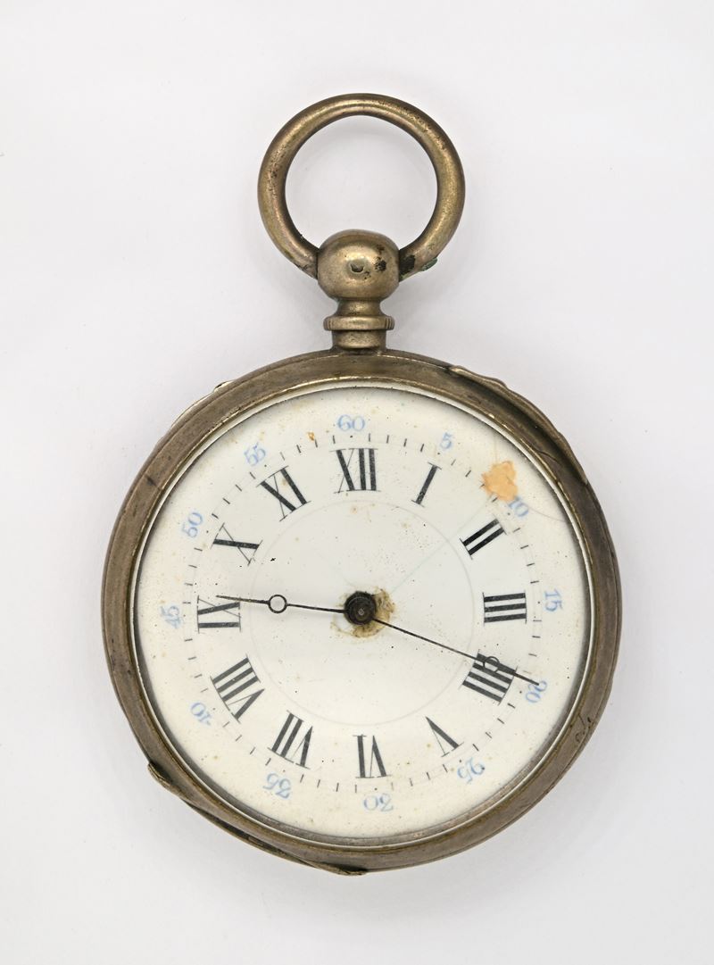 Orologio da tasca, scappamento a cilindro, carica a chiavetta con cassa e cuvette in argento inci...