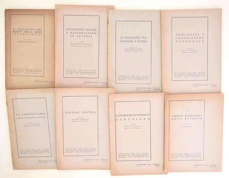Problemi del Giorno, serie di 8 volumi (Milano, 1934-1939) in brossura