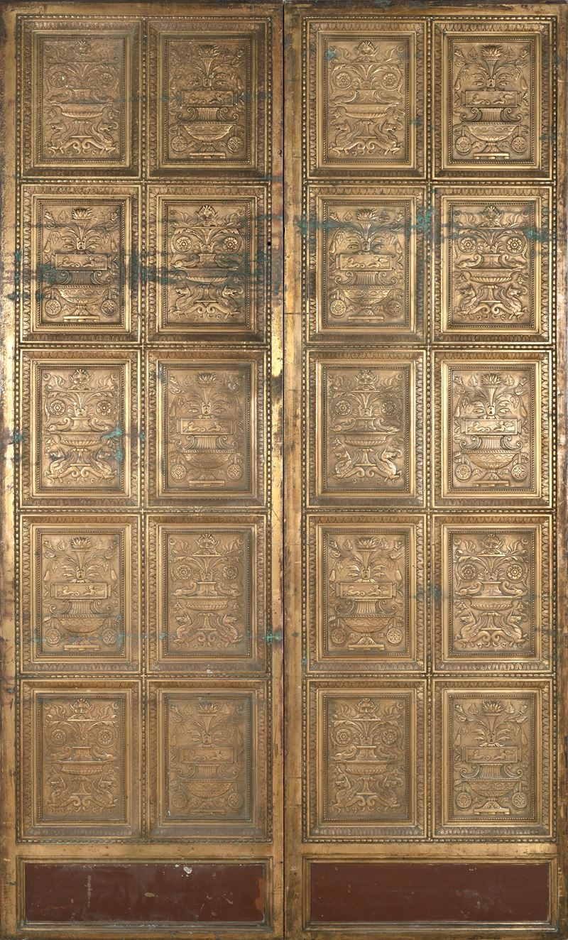 Portale a due battenti in bronzo dorato, fine del XIX secolo
