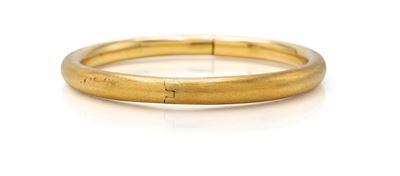 Bracciale rigido in oro giallo 750/000, finitura liscia e satinata