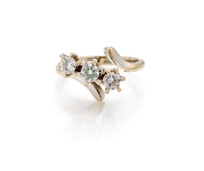 Anello trilogy in oro bianco 750/000 con brillanti (taglio rotondo brillante), diamanti ct 0,50 c...
