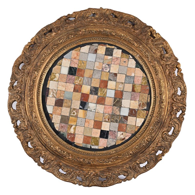 Placca circolare in commesso geometrico di marmi di recupero, fine XVIII–inizi XIX secolo