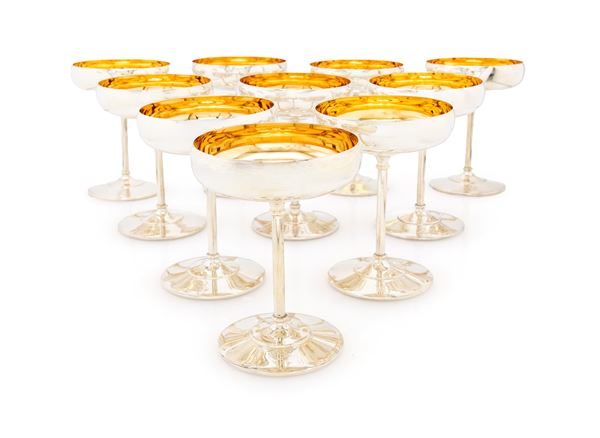 Dieci coppe da champagne in argento con interno dorato, Broggi, Milano