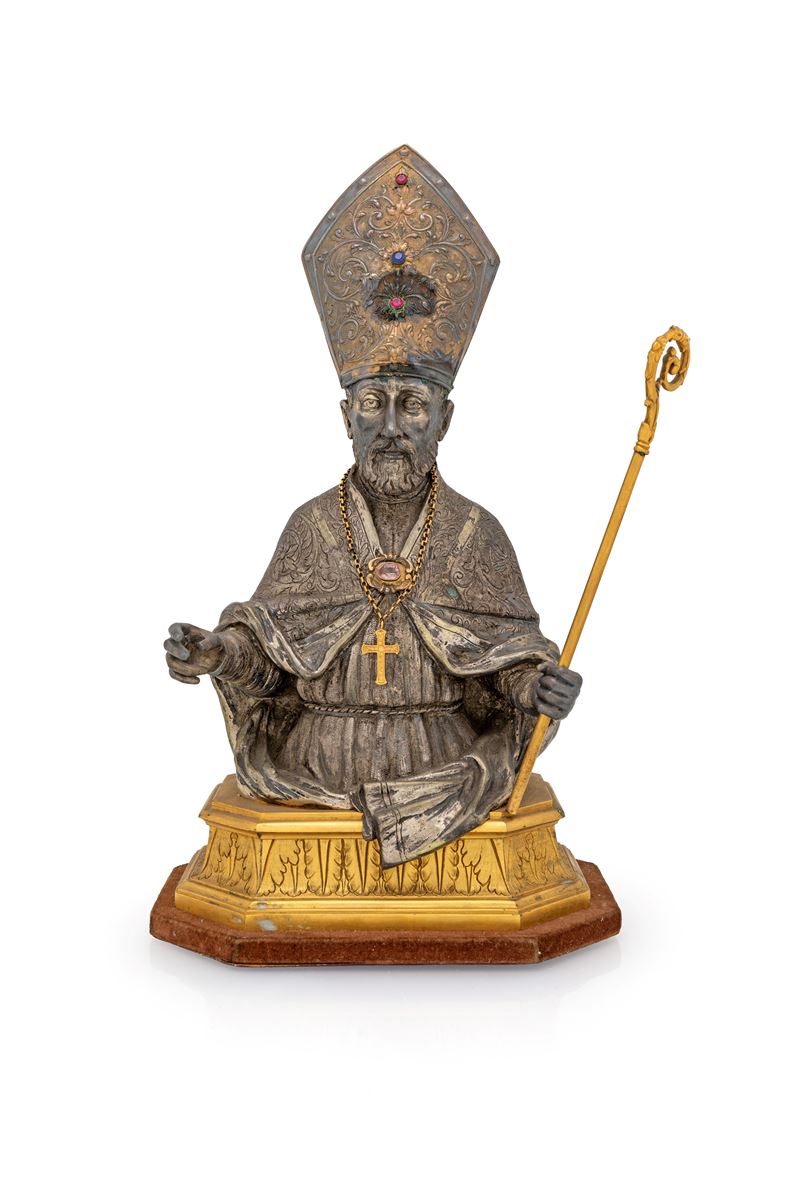 Busto in argento e argento dorato, entro astuccio