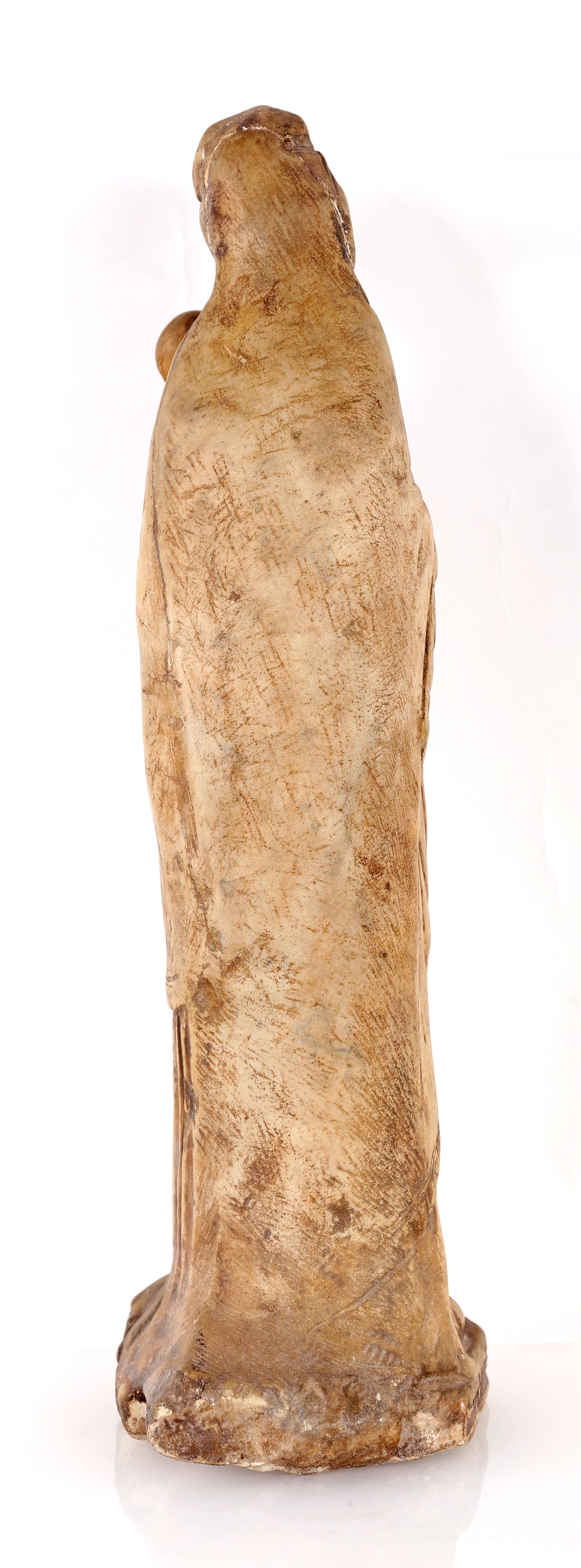Madonna col Bambino, scultura in marmo ispirata a modelli gotici, h. 46 cm