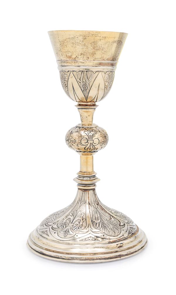 Calice liturgico in argento con spighe e uva incisi
