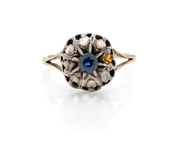 Anello antico in oro, argento zaffiro e diamanti