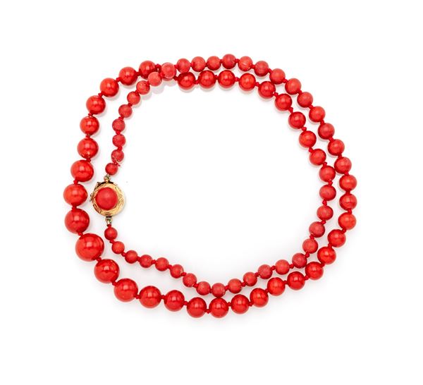 Collana in corallo ed oro