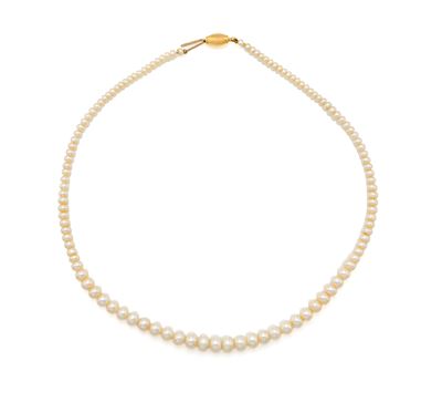 Collana di perle e oro giallo 750/000, lunghezza 42 cm