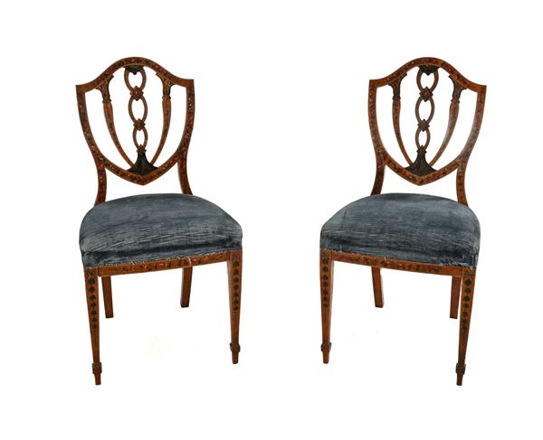 Coppia di sedie vittoriane in satinwood con fiori, Inghilterra, fine XVIII secolo/inizi XIX secolo