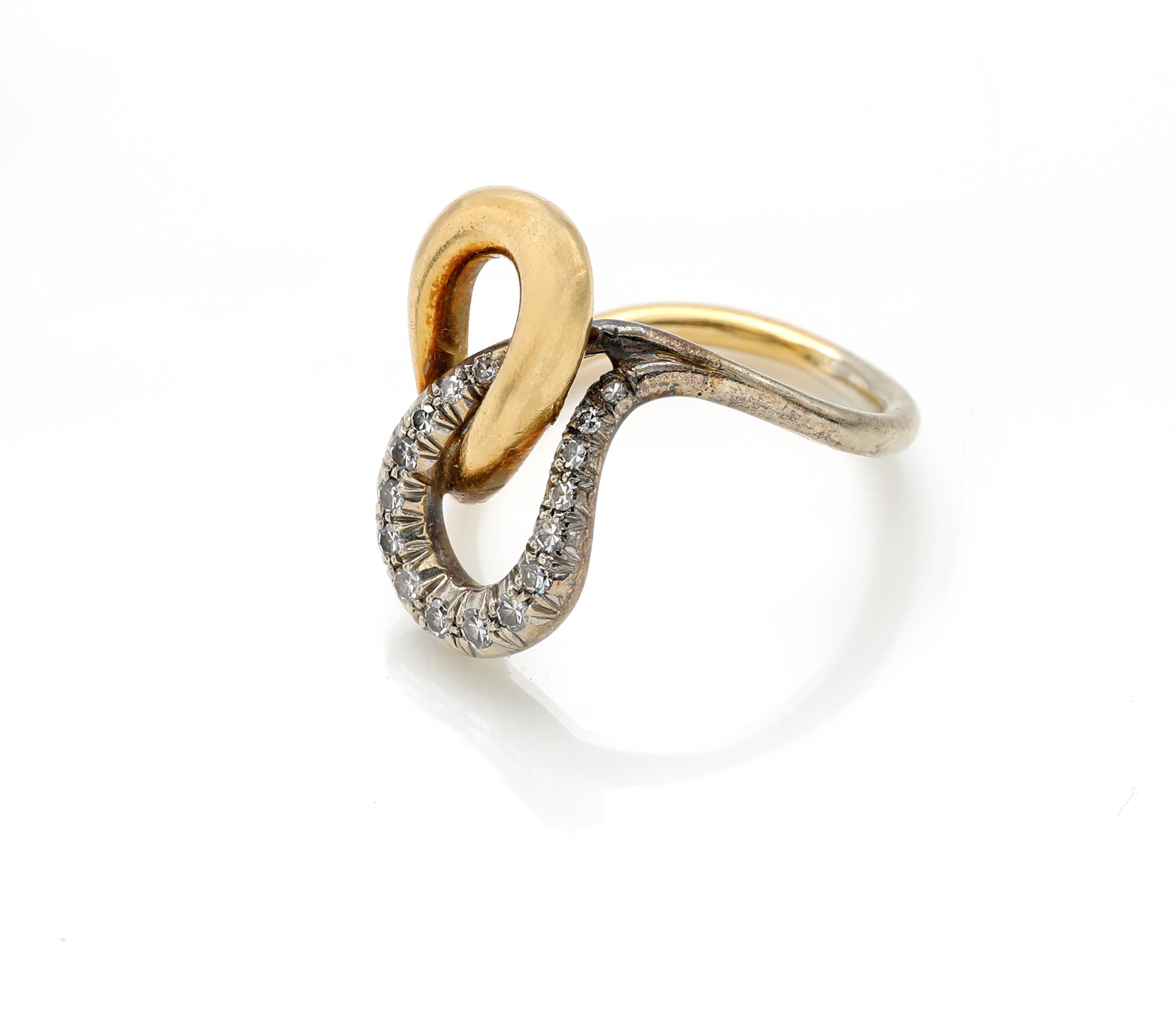 Oro giallo 750/000, anello con brillanti