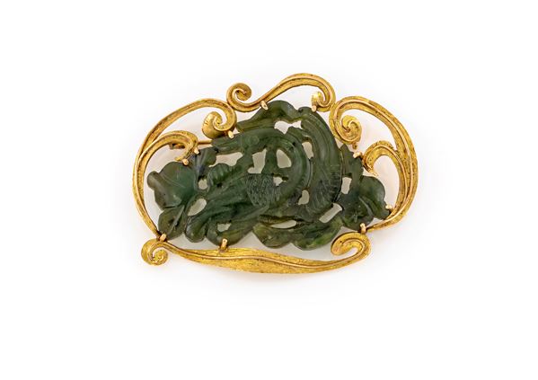 Spilla in oro e giada  - Auction Everyday Jewels - Under 3K - Casa d'Aste Arcadia