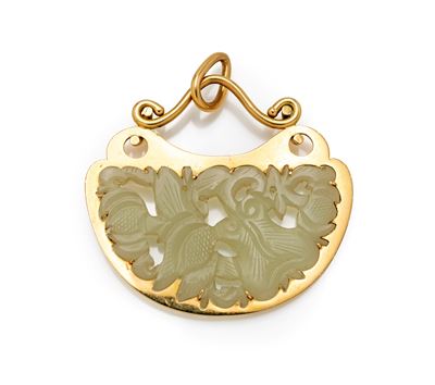 Pendente in oro giallo 750/000 e giada