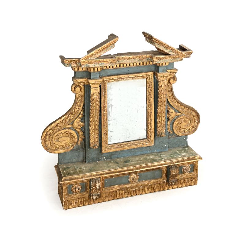 Edicola architettonica, legno laccato azzurro con dorature e nicchia, XVIII secolo