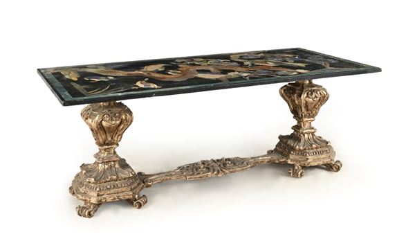 Tavolo basso in legno dorato con piano in scagliola, XVIII/XIX secolo