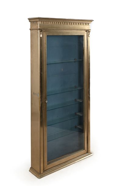 Vetrina in ottone, struttura con cornice e anta frontale