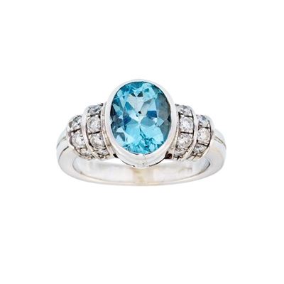 Anello in Oro Bianco con Topazio Azzurro