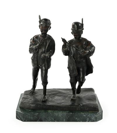 De Matteis, Gruppo in bronzo brunito con due giovani musicanti, XX secolo