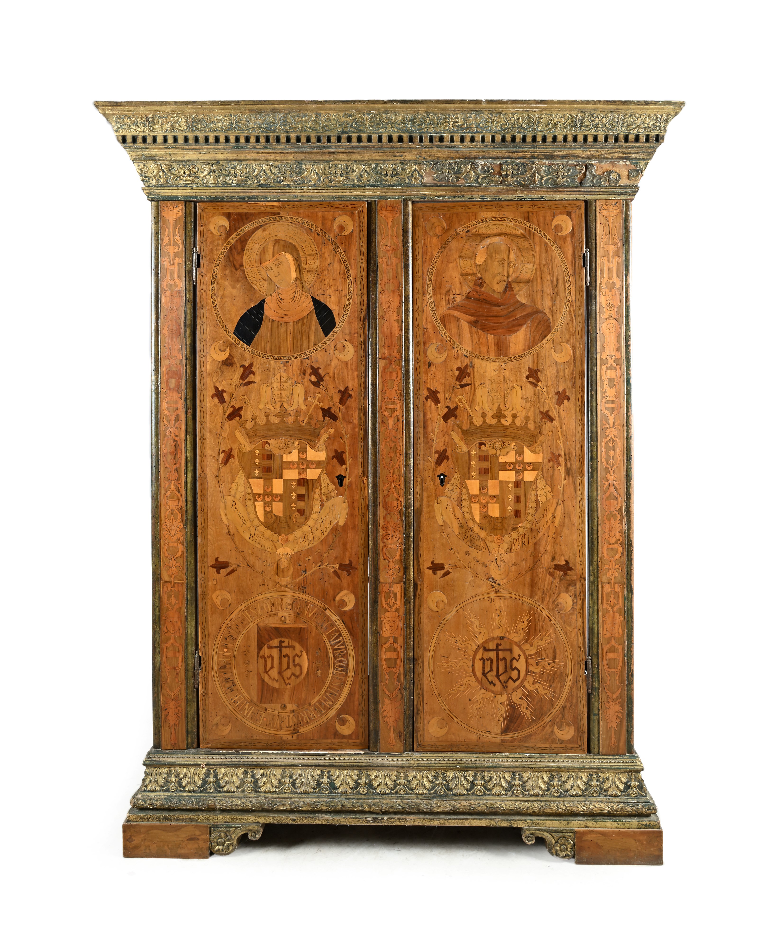 Armadio nuziale neo quattrocentesco, in legno intarsiato e pirografato, Siena (primo quarto XIX s...