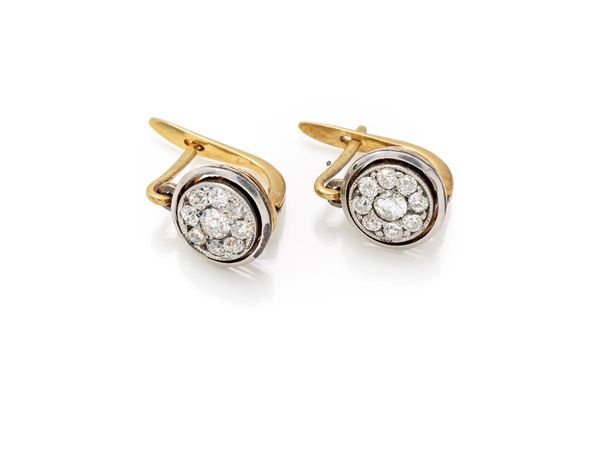 Coppia di orecchini in oro e diamanti  - Auction Everyday Jewels - Under 3K - Casa d'Aste Arcadia
