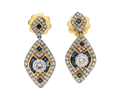 Coppia di orecchini, oro bianco 750/000, zaffiri e diamanti