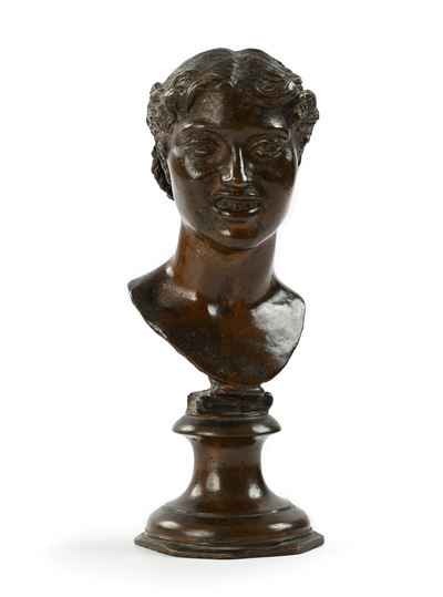 Testa di donna caprese (Ritratto di Rosa Ferraro) in bronzo