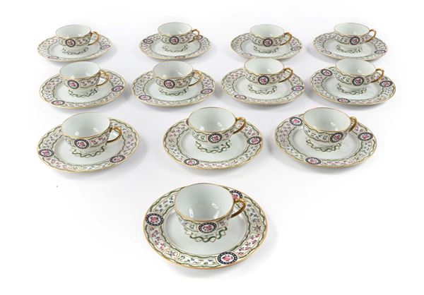 Servizio da tè e dessert in porcellana Louveciennes di Haviland, Limoges, Francia seconda metà del XX secolo