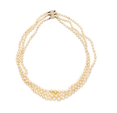 Collana antica a tre fili di perle a gradazione e oro bianco 750/000