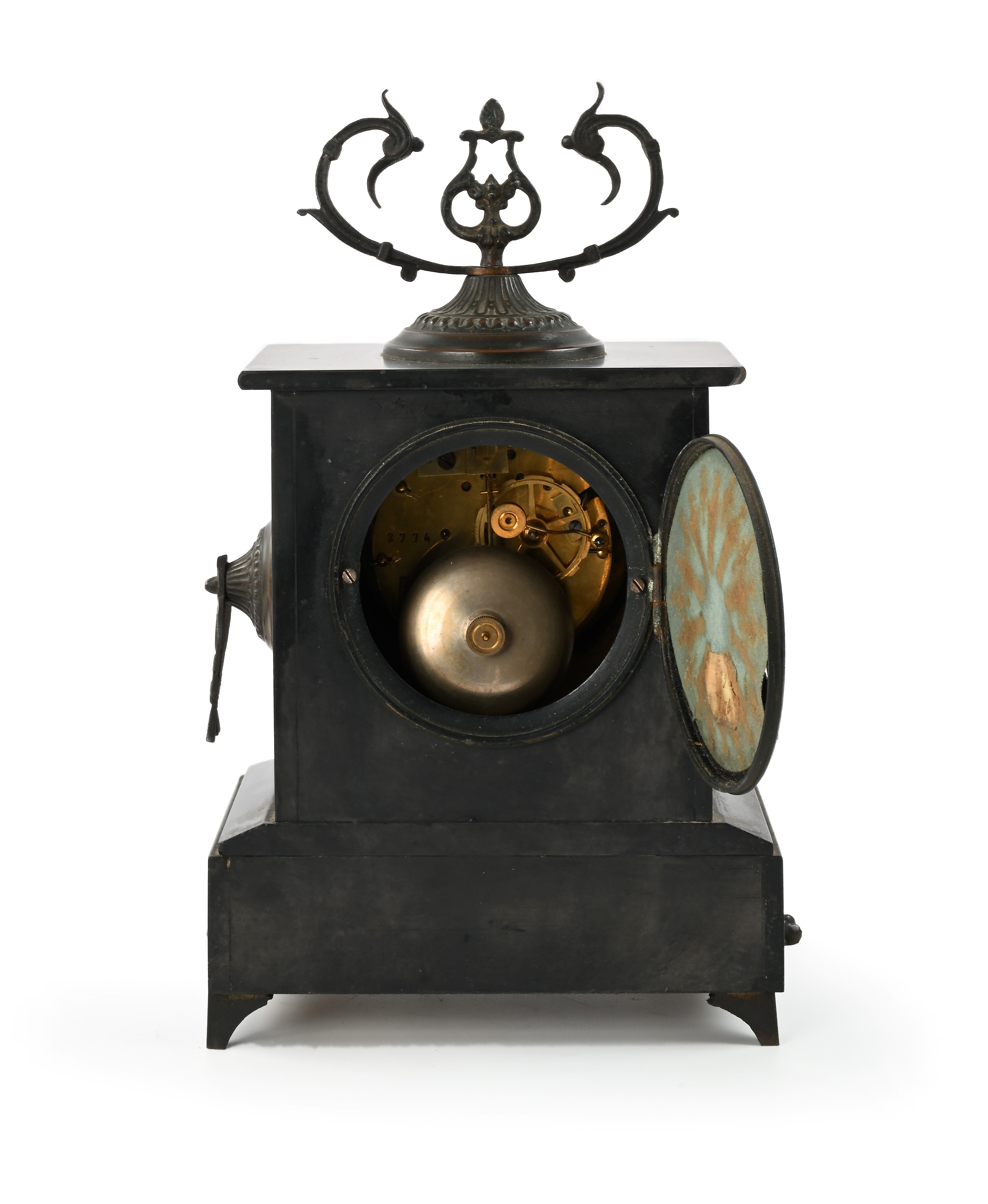 Orologio da tavolo squadrato, marmo nero con fregio stilizzato e filettature in broccatello, XX s...