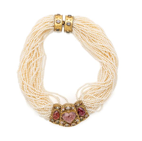 Percossi Papi, grande collana a pettorale in perle, smalti, ametiste e quarzi.  - Auction Everyday Jewels - Under 3K - Casa d'Aste Arcadia