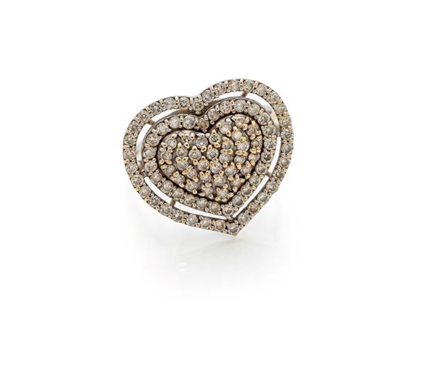 Anello in oro e brillanti