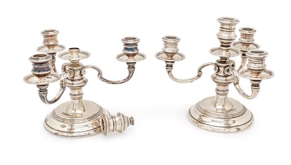 Coppia di candelabri in argento a quattro luci