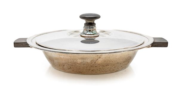 Legumiera in argento con coperchio