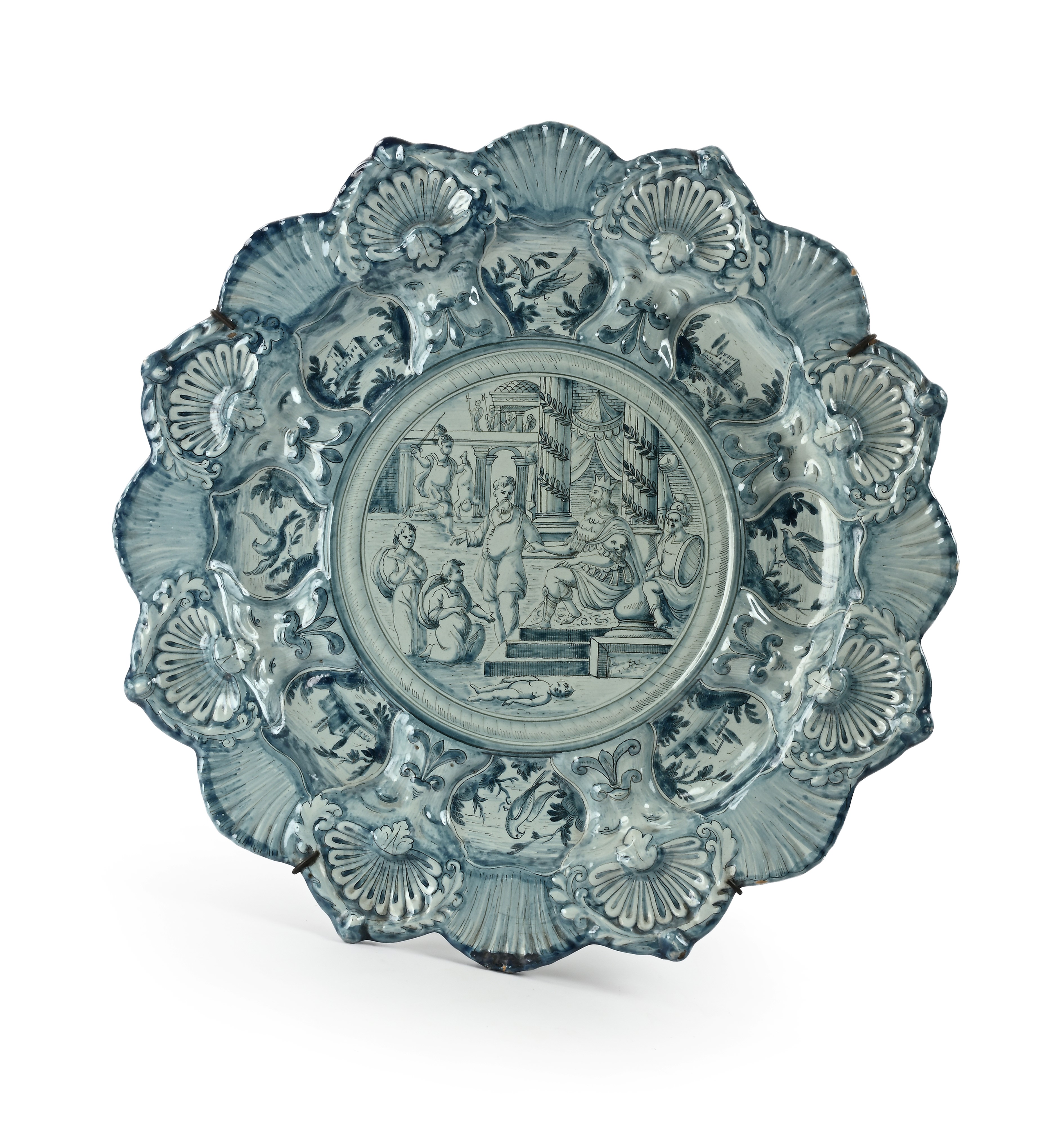 Cantagalli, Coppia di grandi piatti da parata in maiolica monocroma, XIX secolo