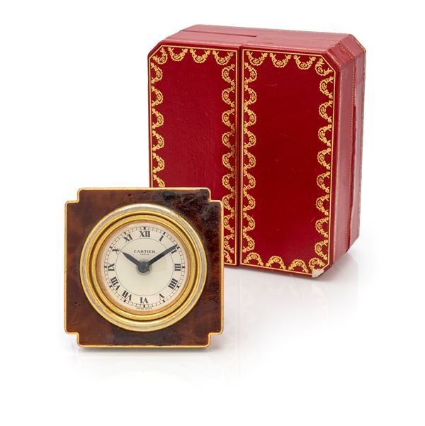 Cartier Must de - Orologio sveglia da tavolo in ottone dorato e smalto finto legno