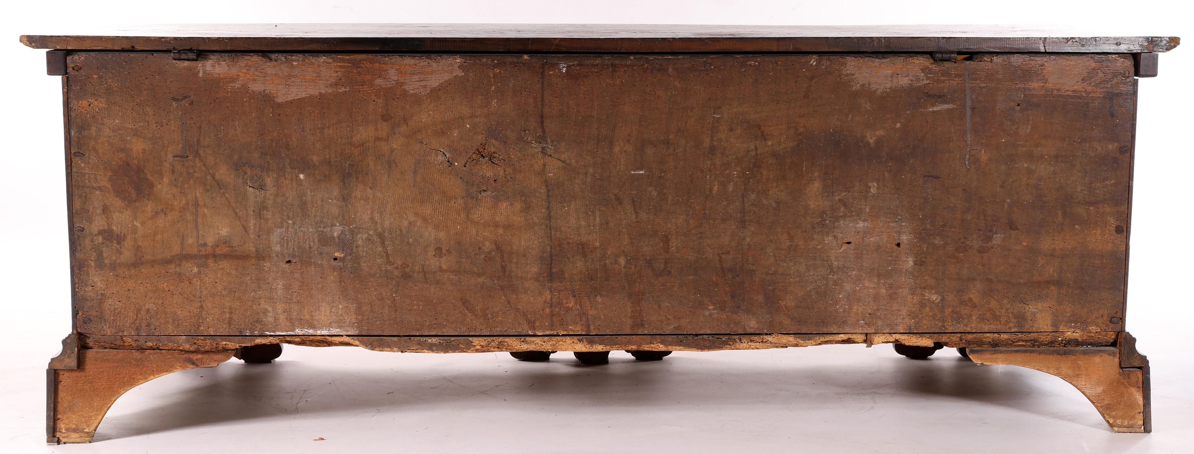Cassapanca in legno intarsiato, Italia settentrionale, XVII secolo