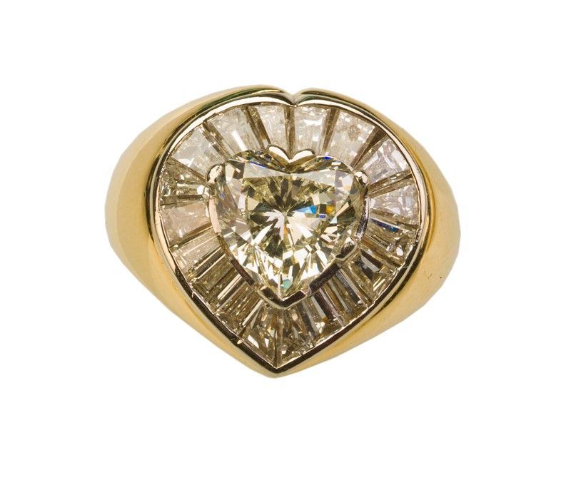 Anello con Diamante a Cuore