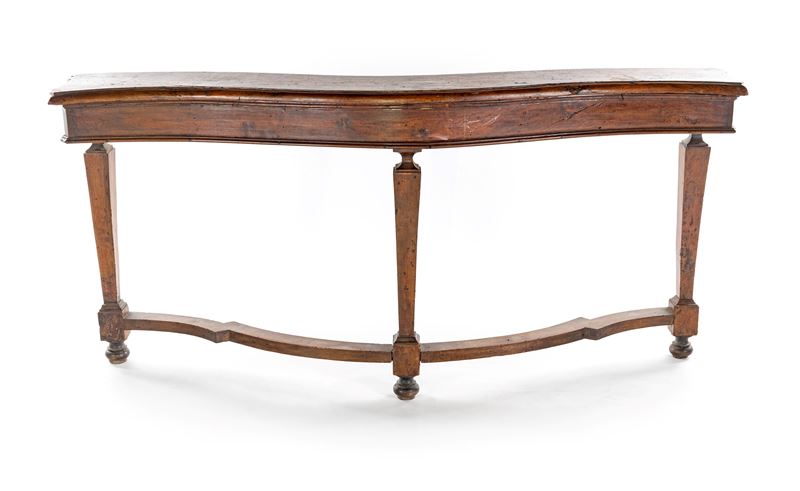 Balaustra in noce, piano curvilineo sagomato, balaustri con piedi a bulbo (XVIII secolo)