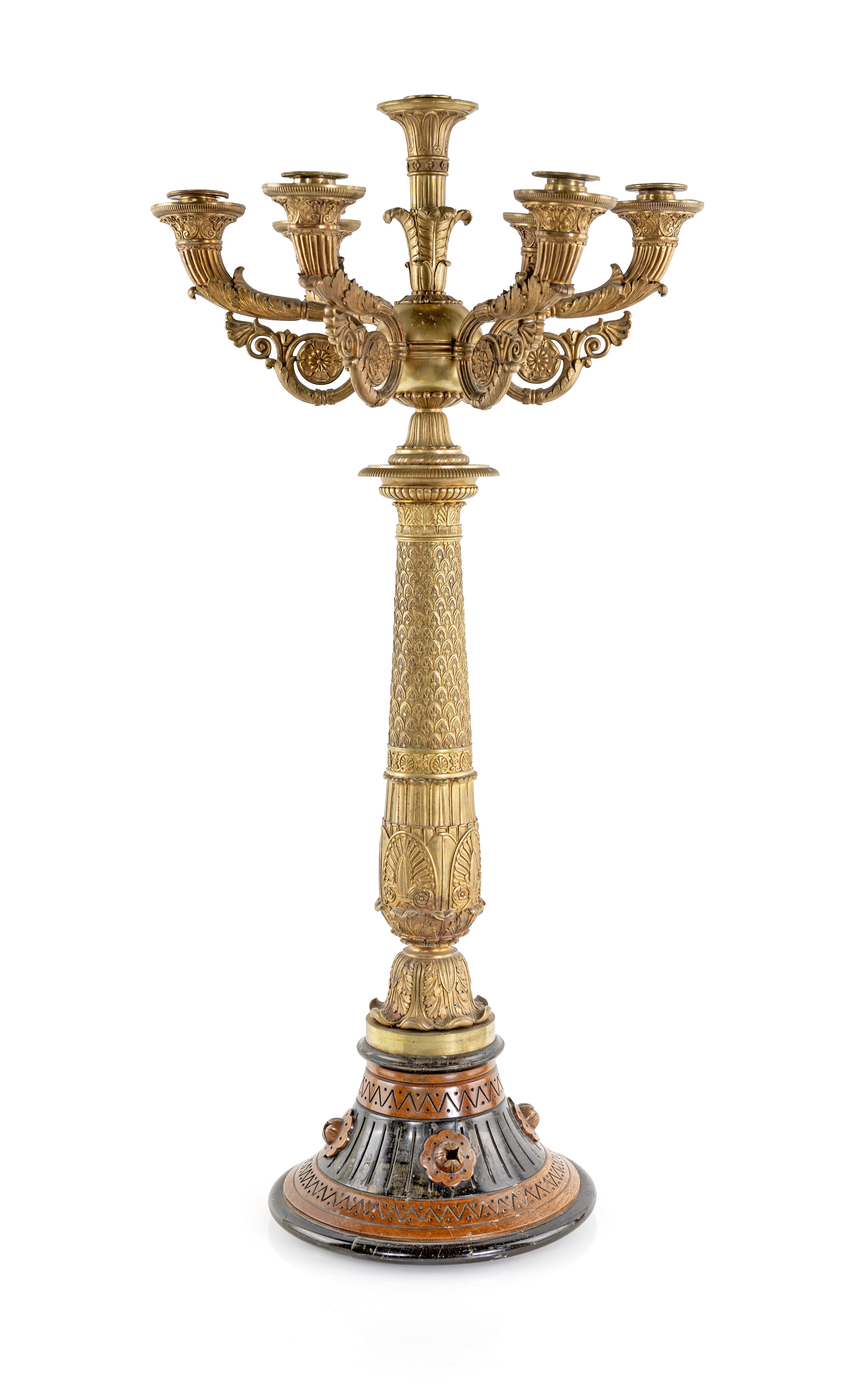 Coppia di grandi candelabri, bronzo dorato a sette fiamme, Francia, periodo Restaurazione/Carlo X