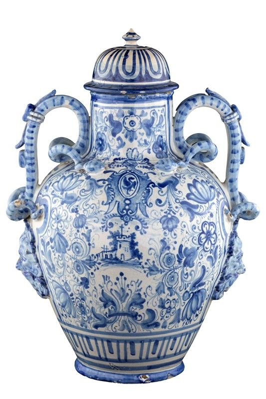 Due Vasi in Maiolica di Savona