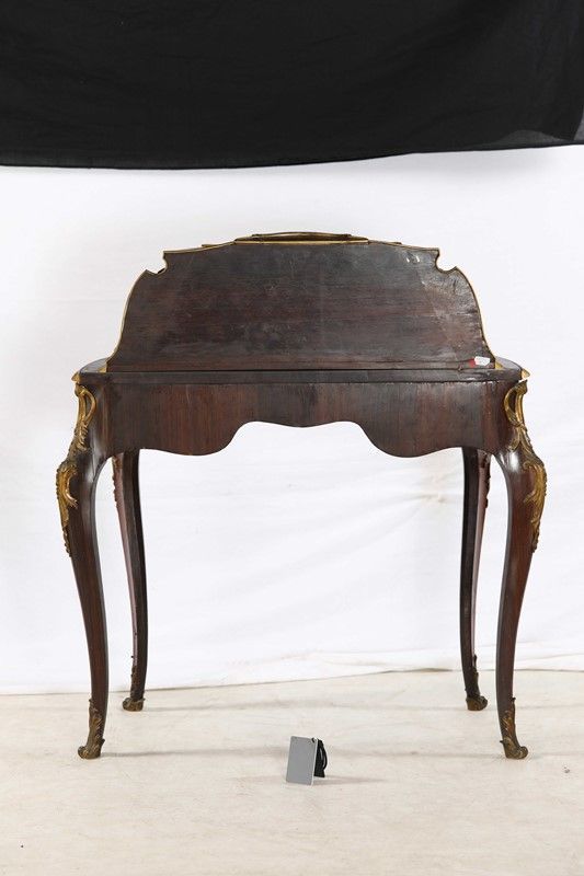 Bureau De Dame