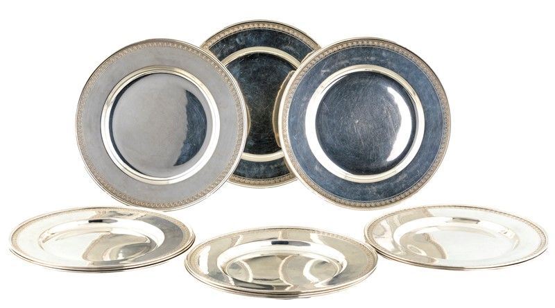 Dodici Piatti in Argento