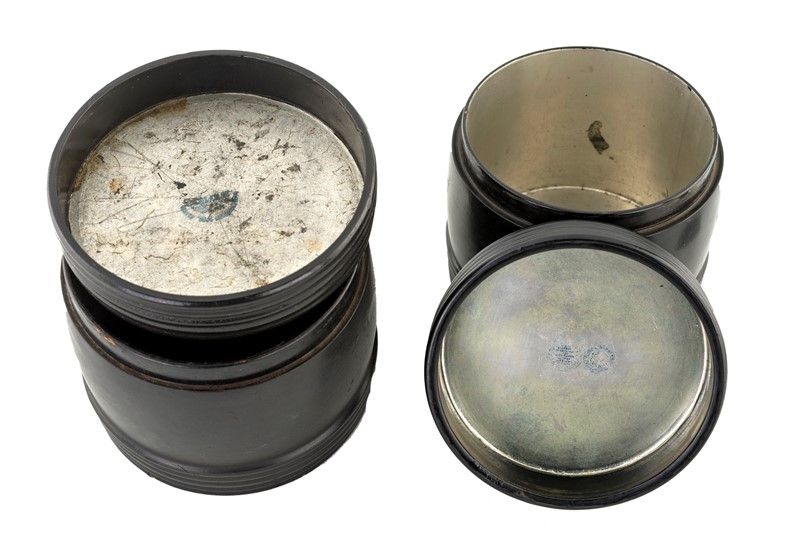 LOTTO DI DUE SCATOLE DA TÈ